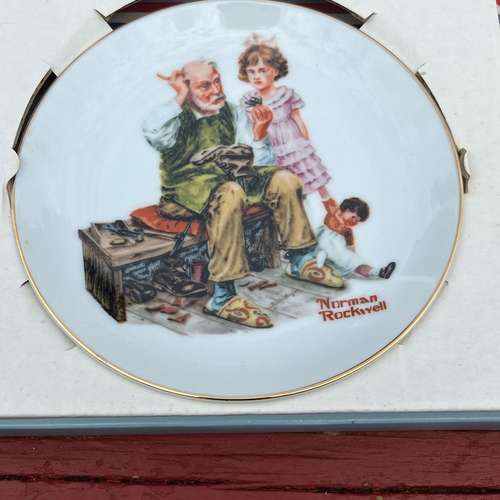 Norman Rockwell Vintage Collector Plate “ The Cobbler” 1984 In Original Box